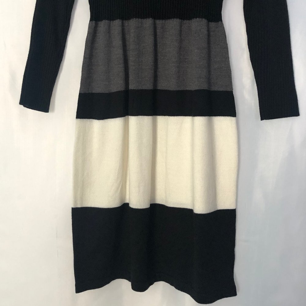 Sandra Darren Sweater Dress Color Black Cream and Gray Size PM - Picture 4 of 12